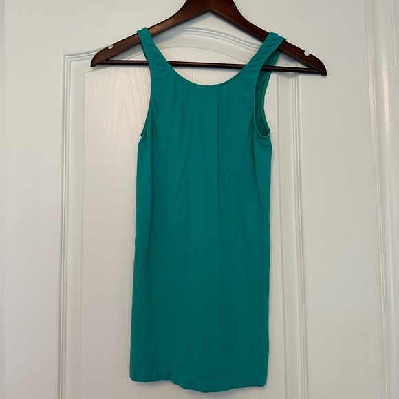 Aritzia Babaton Teal Tank Top - Picture 3 of 3